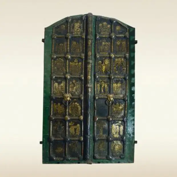 Золотые Ворота Богородице-Рождественского собора в Суздале. Первая треть 13 века