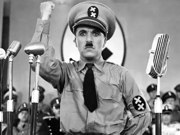 Кадры из фильма «Великий диктатор», 1940 год (Wikimedia / The Great Dictator )