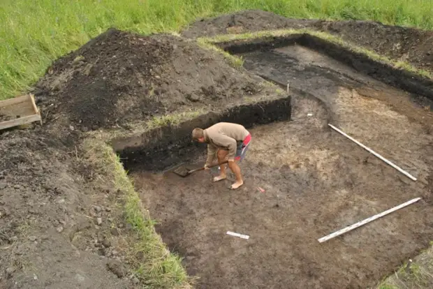 Под Костромой археологи нашли печать знаменитого князя Святослава