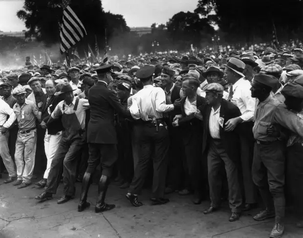 США в годы Великой Депрессии.  Марш ветеранов Первой Мировой, 1932 год