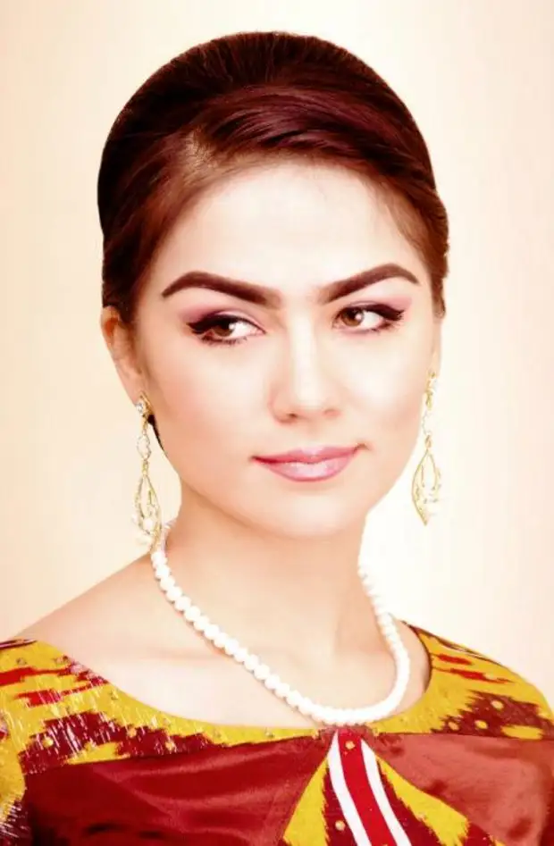 таджикская певица Нигина Амонкулова. Фото