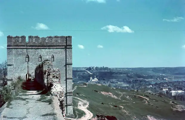 1942. Авраамиевская башня