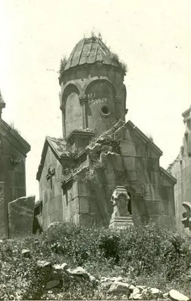 Руины церквей в Кечарисе. Армянская ССР. СССР. 1938 год.
