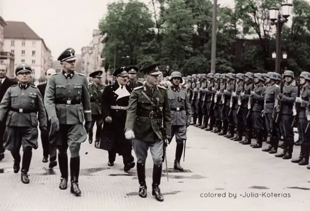 ion_antonescu_with_german_soldiers_by_julia_koterias-d71mi7f.jpg