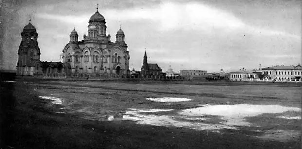 59. Иркутск. Панорама Тихвинской площади (левая половина)