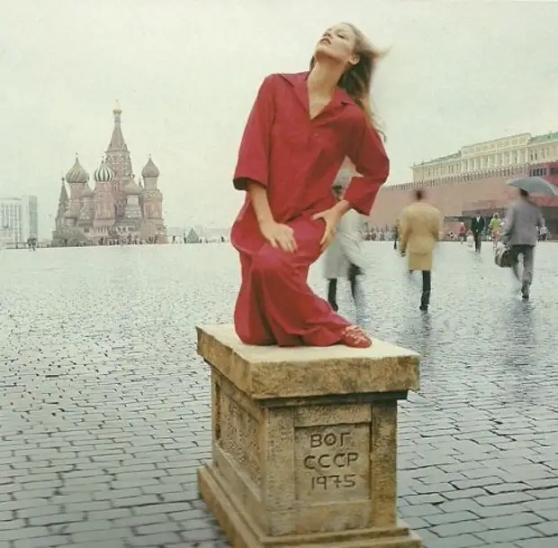 Уникальное соприкосновение капиталистического и коммунистического миров: фотосессия журнала Vogue в СССР в 1975 году.