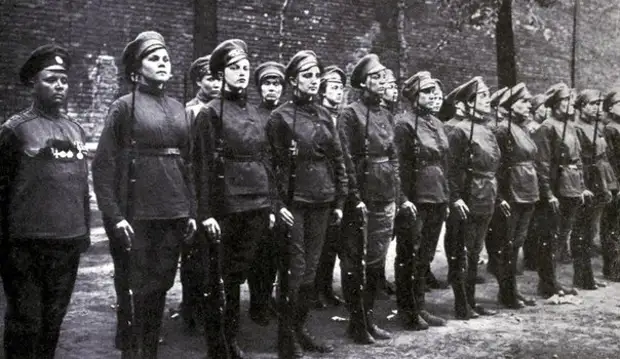 Мария Бочкарёва или как большевики "изнасиловали" весь женский батальон Смерти.
