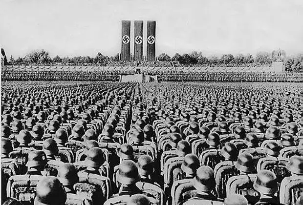 Конец гитлеровской Германии. Е.Съянова. "Как появился фашизм Гитлера?"