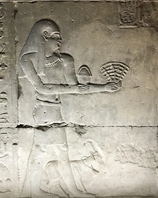 Раздача Wi-Fi. в древнем Египте.