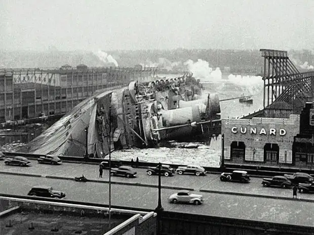 25. Крушение трансатлантического лайнера Normandie, 1942 год. исторические фотографии, история, фото