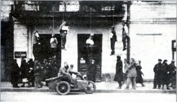 Советские граждане, повешенные немцами в первые дни оккупации Харькова