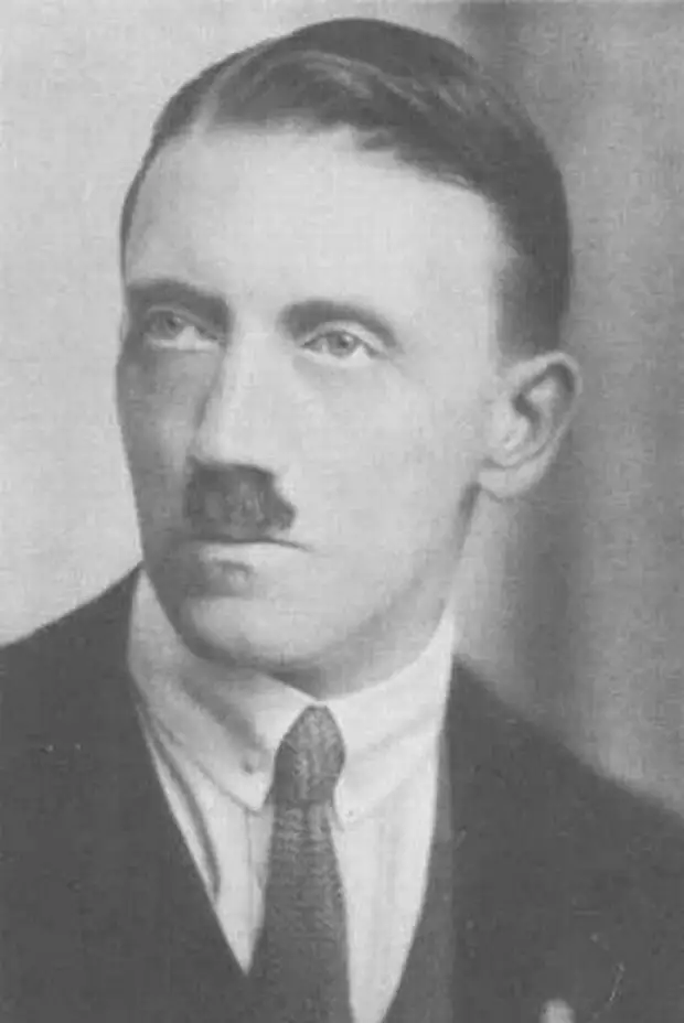 1027 Жизнь Адольфа Гитлера в фотографиях