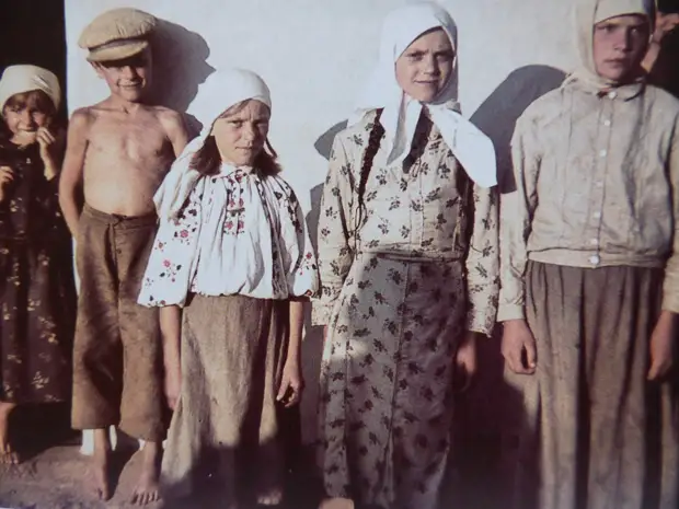 1941. Дети из деревни Новинки под Минском