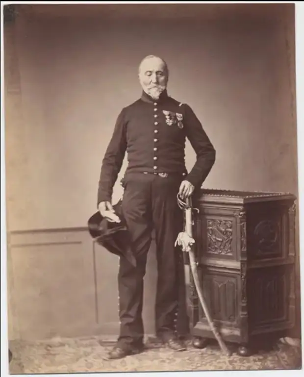 Месье Лориа, стрелок кавалерийского полка легиона чести. Фото: Brown University Library.