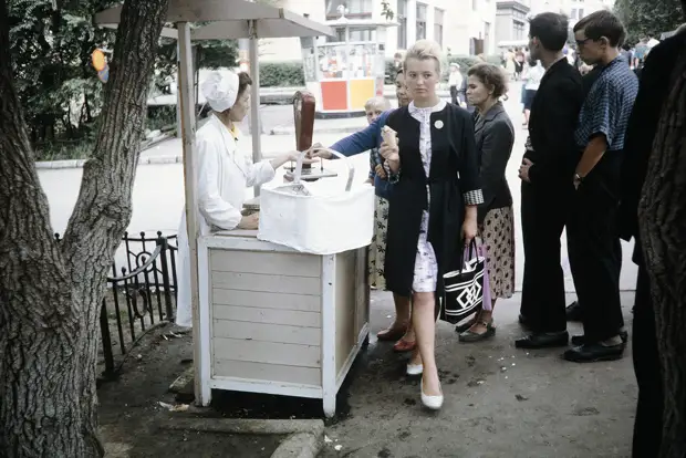 Russia, people buying ice cream at stand in Khabarovsk