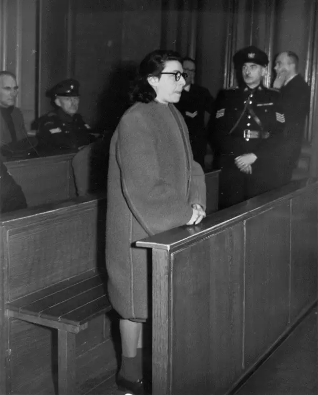 Анс ван Дейк перед Специальным судом в Амстердаме, февраль 1947 года