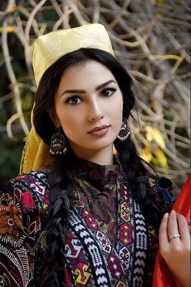 Безумно красивые таджикские девушки, которые заставят сердце биться чаще