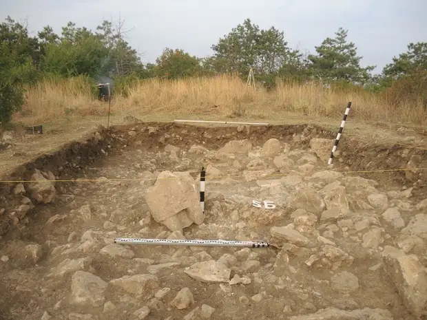 В Севастополе археологи впервые нашли половецкую каменную бабу
