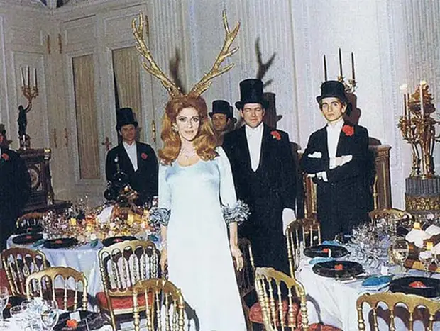 Полный сюр тайной масонской вечеринки 1972 года