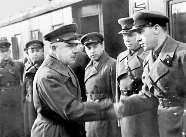 Полковник Старинов - дедушка советского спецназа, личный враг Гитлера и диверсант столетия