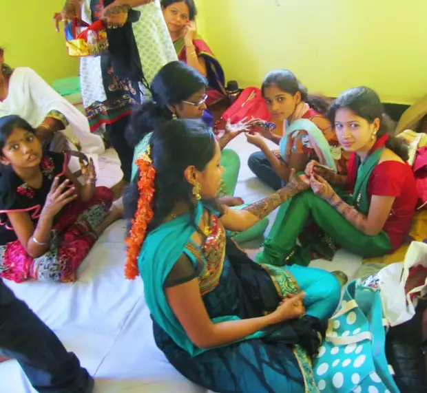 Индия. Базар малолетних невест