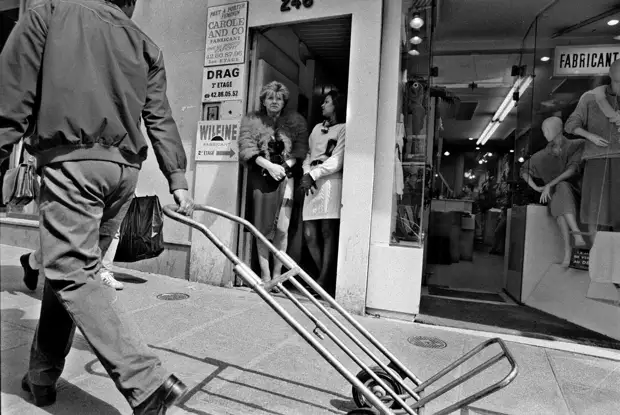 Труженицы секс-индустрии с улицы Сен-Дени. Фотограф Массимо Сормонта 60