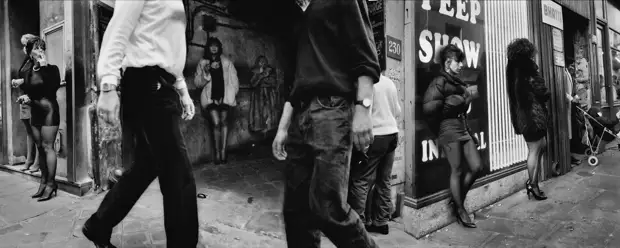 Труженицы секс-индустрии с улицы Сен-Дени. Фотограф Массимо Сормонта 4