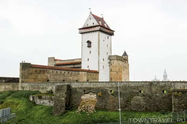 Нарвский замок