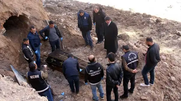 «Мы считаем, гроб принадлежал русскому генералу». В Турции найден гроб с телом русского генерала.