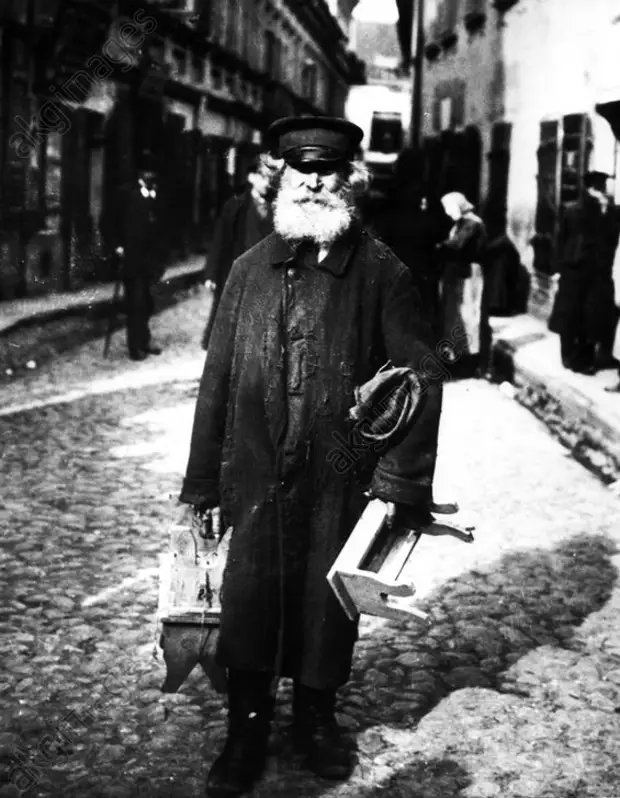 Jьdischer Hдndler in Wilna / 1915 - Jewish salesman in Wilna / 1915 -