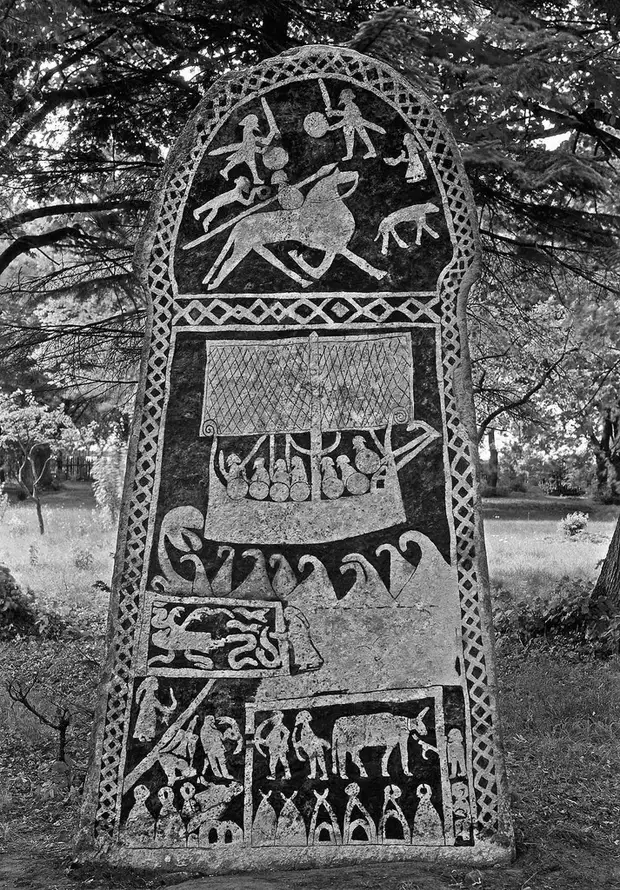 Древние надписи в Швеции