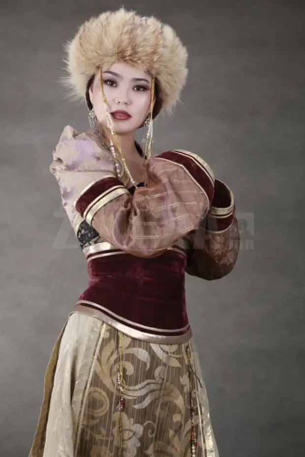 самые красивые девушки-монголки: А.Түмэн-Өлзий. фото