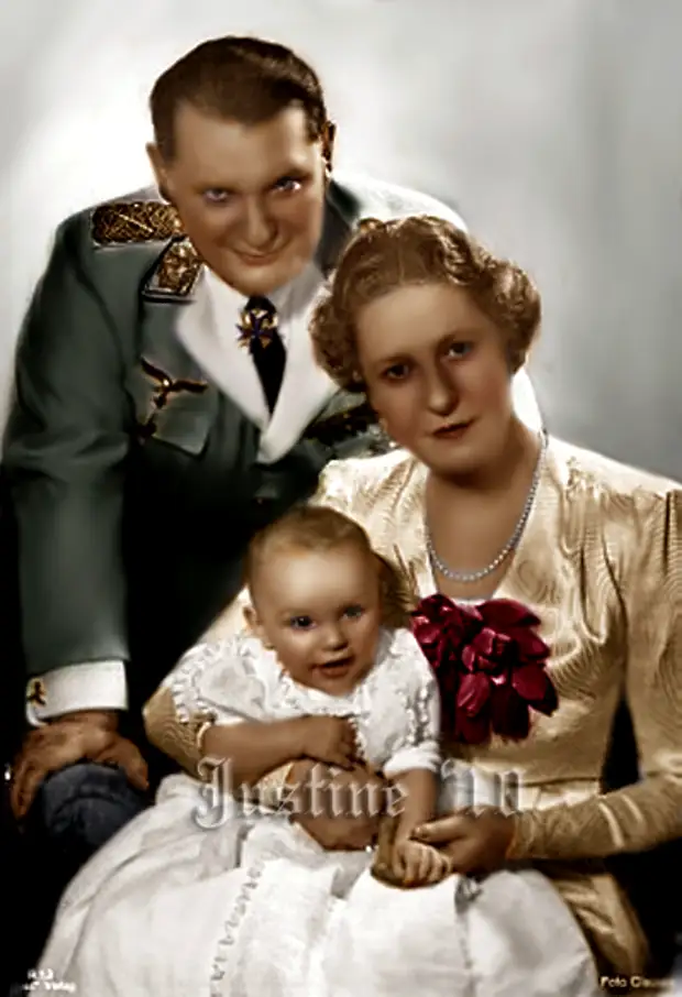 goering_and_his_family_by_alixofhesse.png