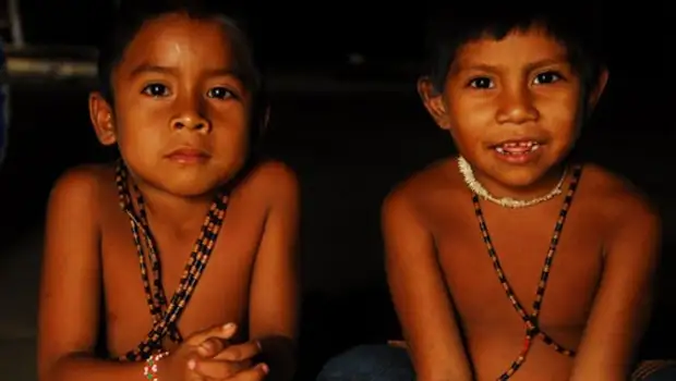 Племя матис из Бразилии. Боль и отрава