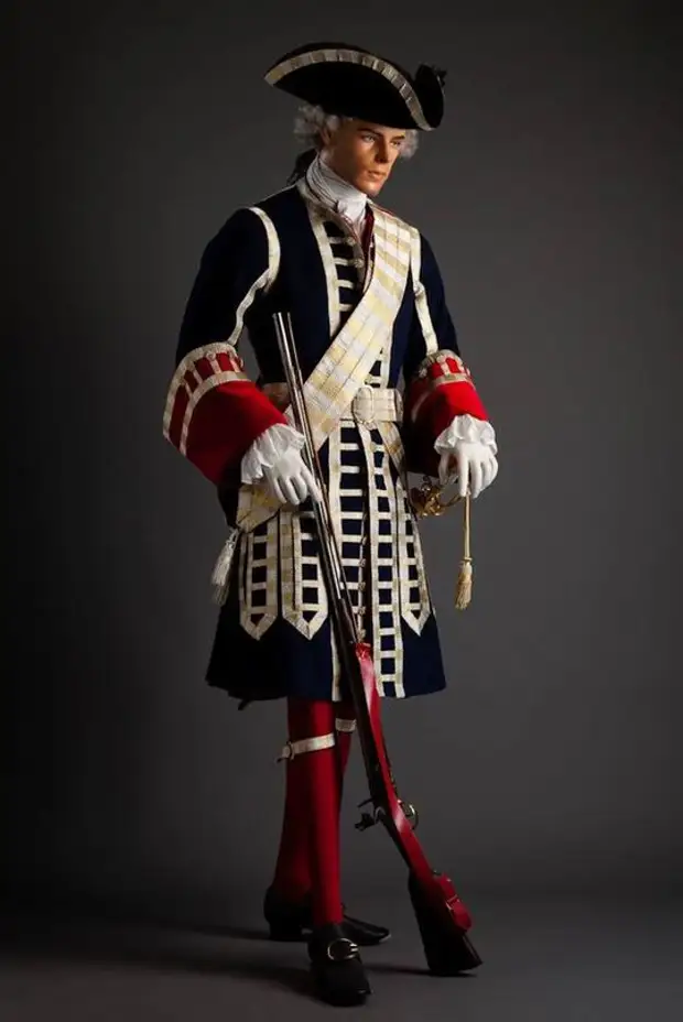 Реконструкция солдат Франции монархического периода — от «короля-солнца» Людовика XIV до Великой Революции.