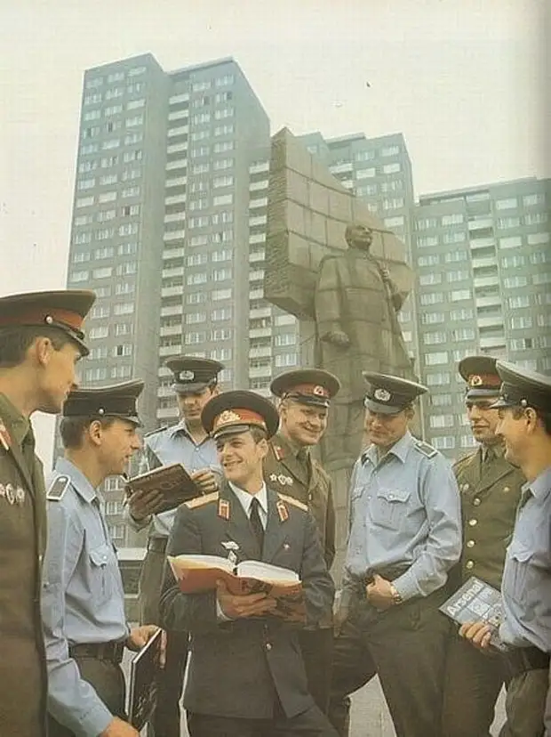 Группа Советских Войск в Германии. ГСВГ. ( 82 фото )