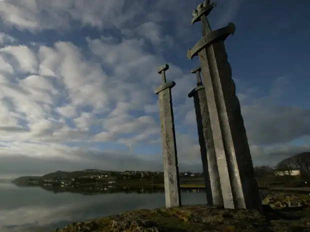 Памятник в Норвегии.