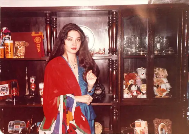 красивая женщина турчанка Назан Саатчи фото