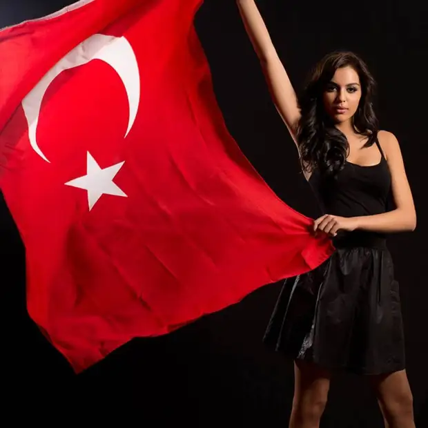 Berrin Keklikler - Miss Turkey Universe 2013