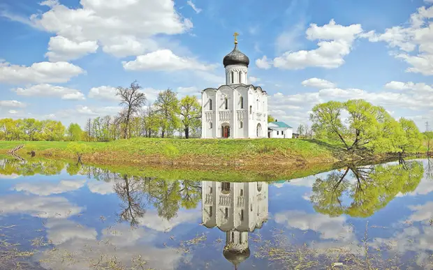 Церковь Покрова на Нерли середины XII века. Одна из жемчужин Владимирской Руси
