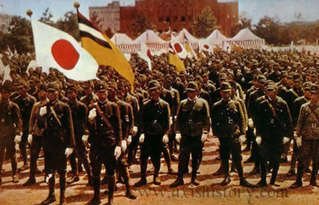 jp-manchukuo-parade.jpg