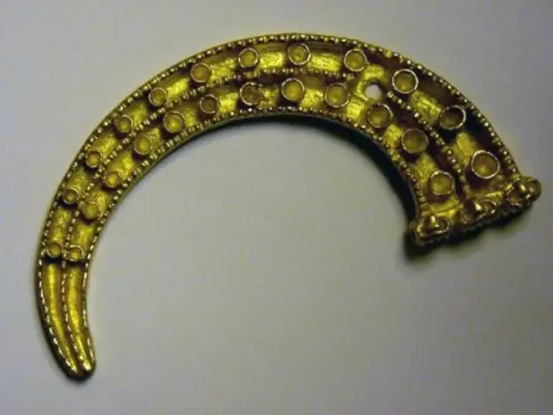 В Монголии нашли древнее золотое украшение времен Гуннов