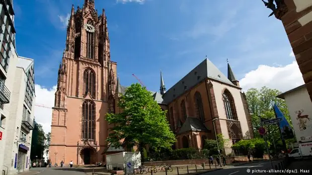Тайна детской могилы во Франкфуртском соборе