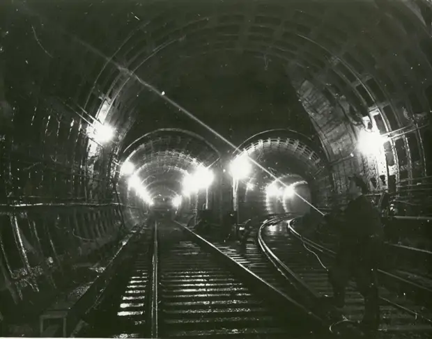 Строительство Ленинградского метро