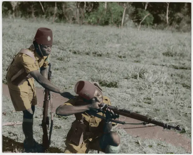 congolese_soldiers_wwii_colorized_by_oldhank-d8l78xh.jpg