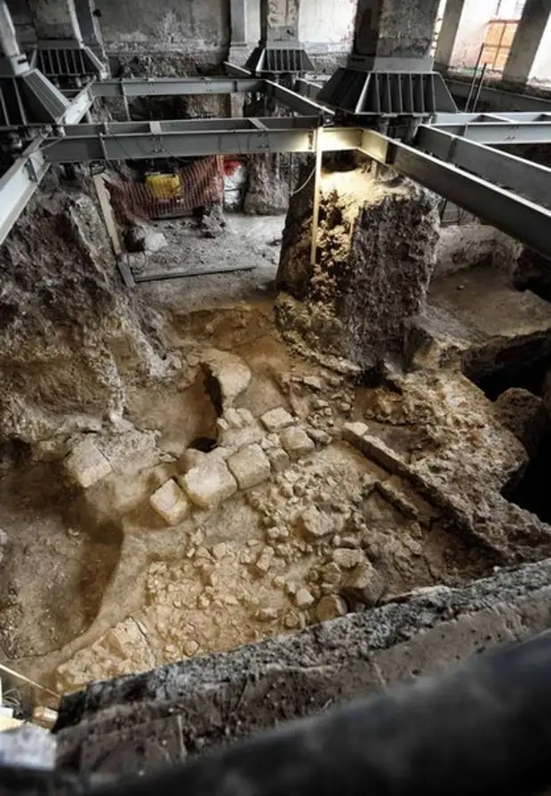 В Риме нашли фундамент особняка царского периода