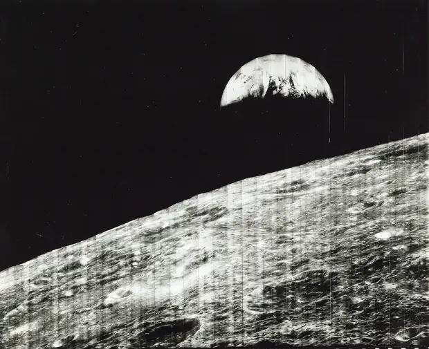 1966, 23 августа. Первый вид Земли с Луны