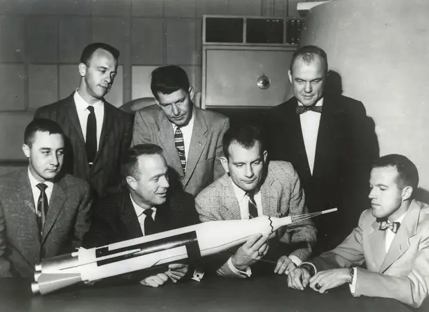 12. 1959. Семь астронавтов для первой пилотируемой космической программы США «Меркурий»