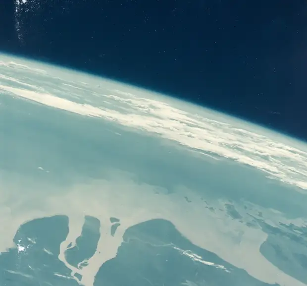 39. 1965, август. Китай, река Янцзы из космоса во время полета «Джемини»-5