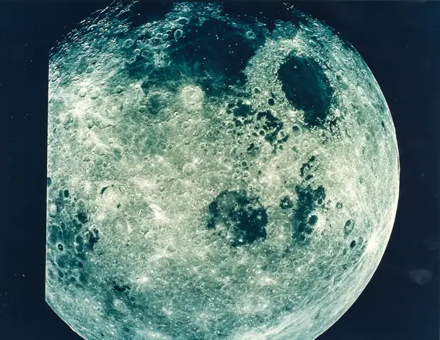 1968, декабрь. Снимок полной Луны. «Аполлон-8»